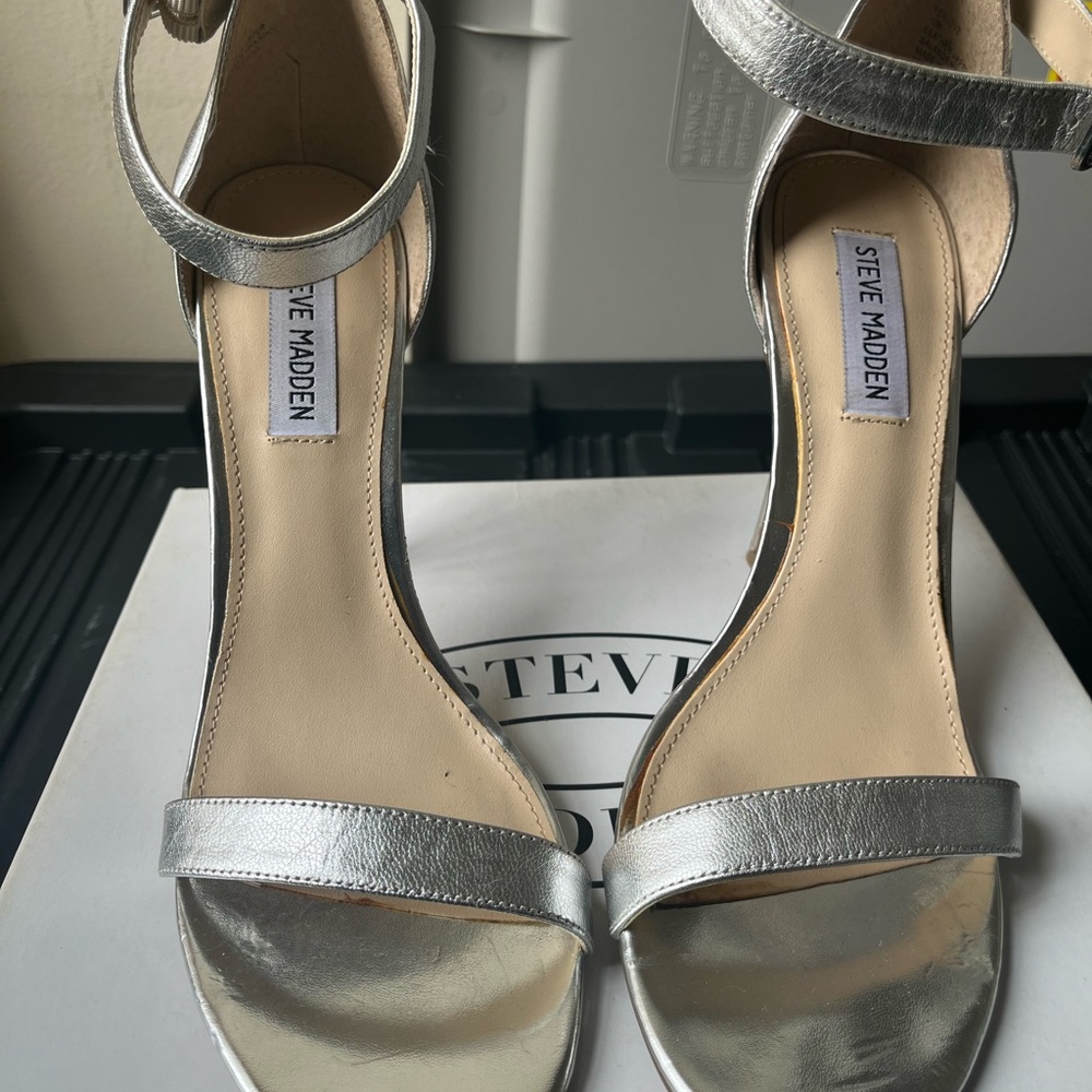 Steve Madden Metallic Silver Heels